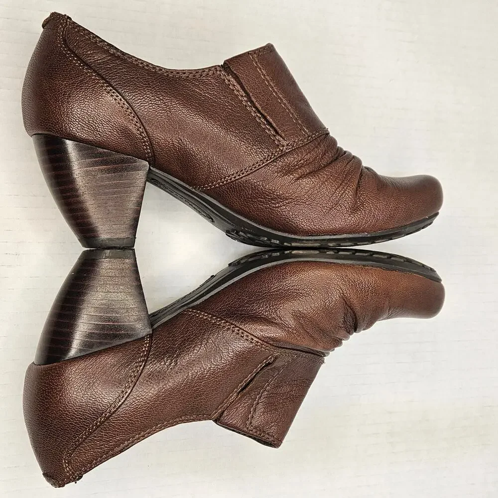 BARETRAPS Brown Leather Tyley Stacked Cone Heel‎ Booties Size 6.5 M
